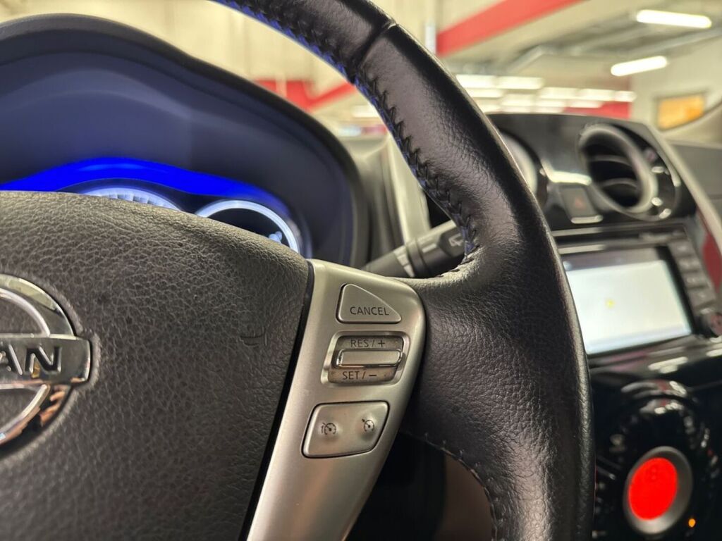 Nissan Note 2016 Musta