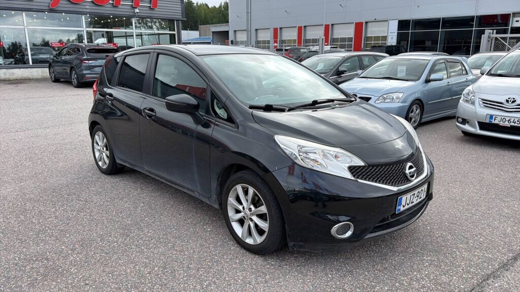 Nissan Note 2016 Musta