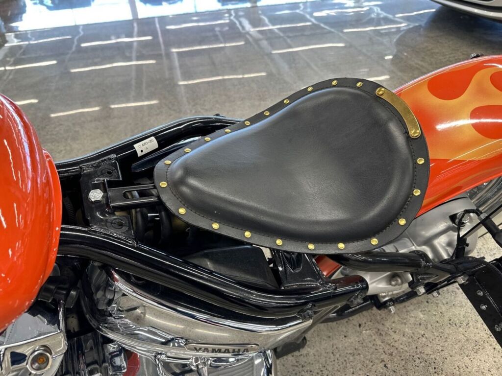 Yamaha XVS 1999 Oranssi