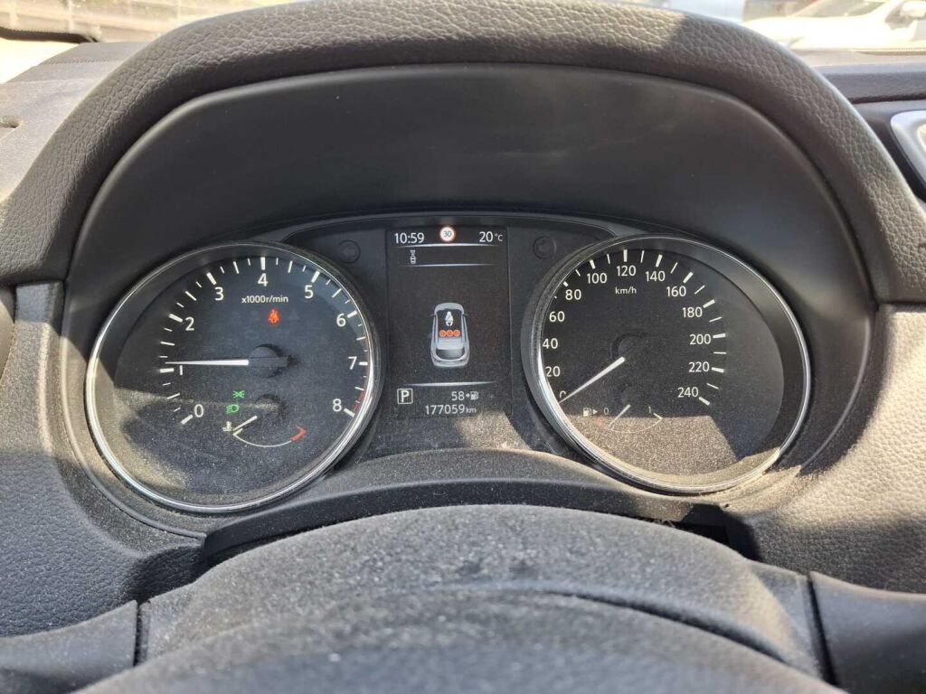 Nissan Qashqai 2016 Valkoinen
