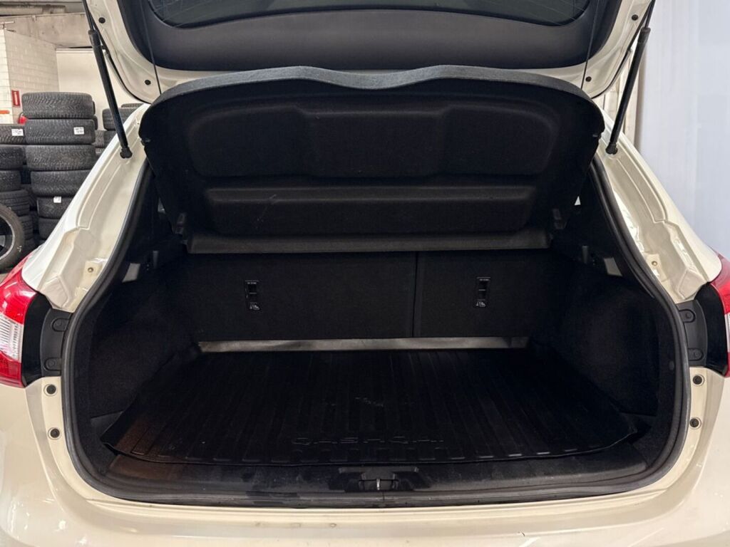 Nissan Qashqai 2016 Valkoinen