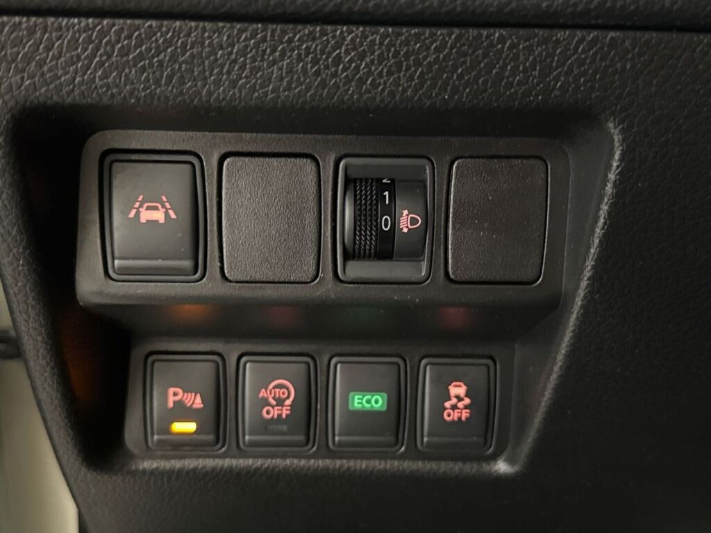 Nissan Qashqai 2016 Valkoinen