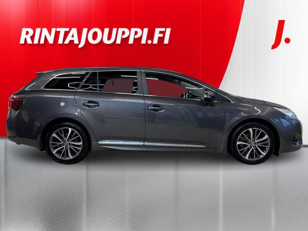 Toyota Avensis 2016 Harmaa