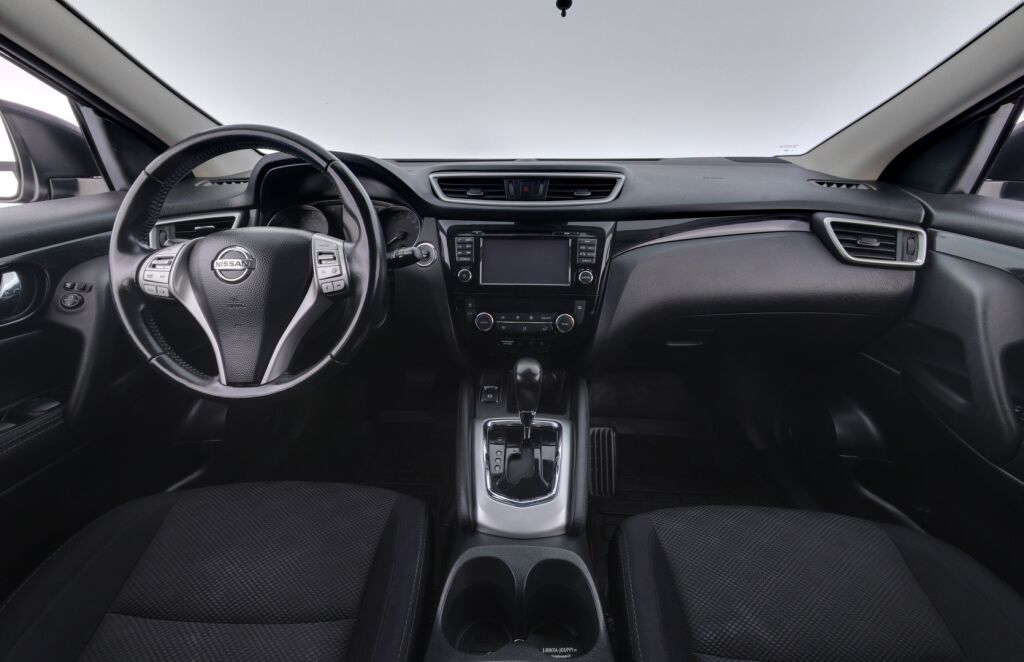 Nissan Qashqai 2017 Musta