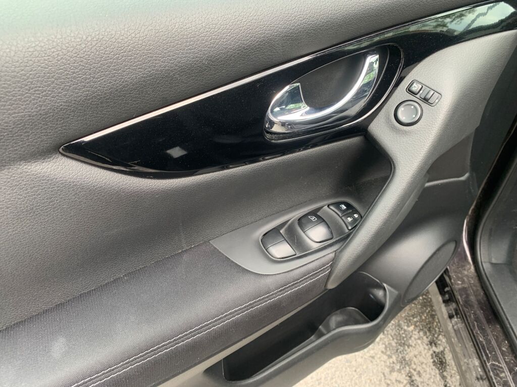 Nissan Qashqai 2017 Violetti