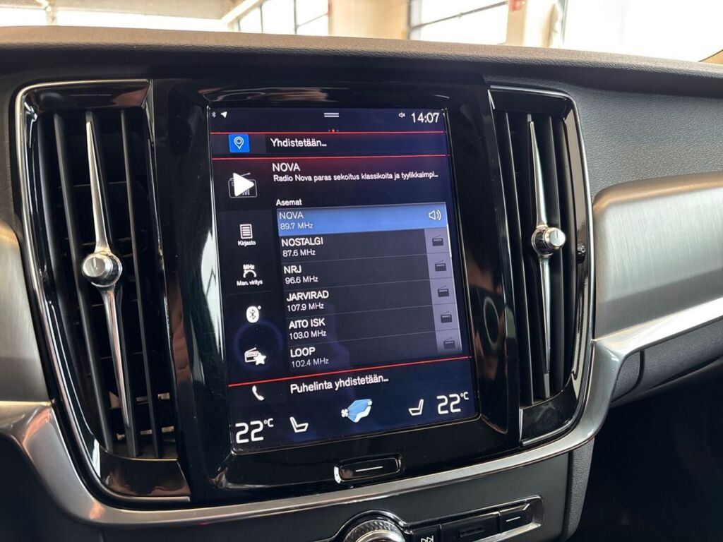 Volvo V90 2017 Musta