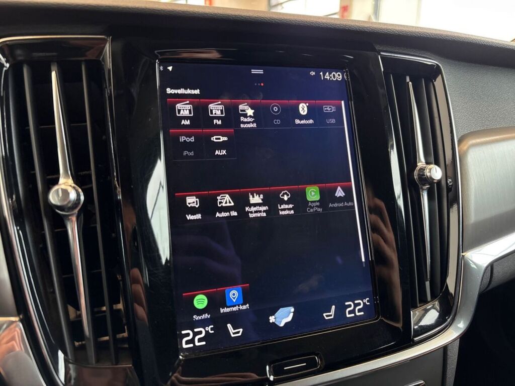 Volvo V90 2017 Musta