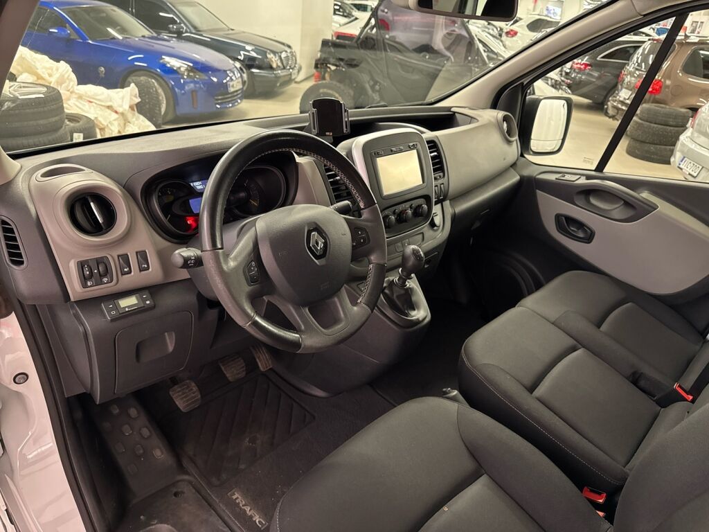 Renault Trafic 2016 Valkoinen