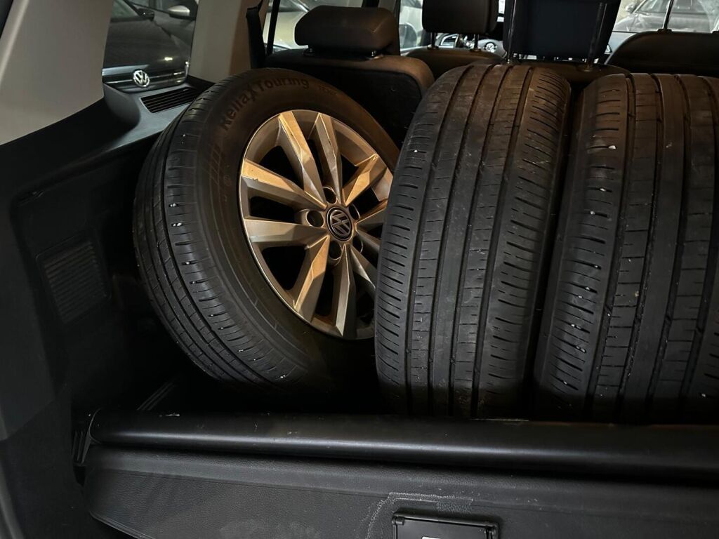 Volkswagen Touran 2017 Harmaa