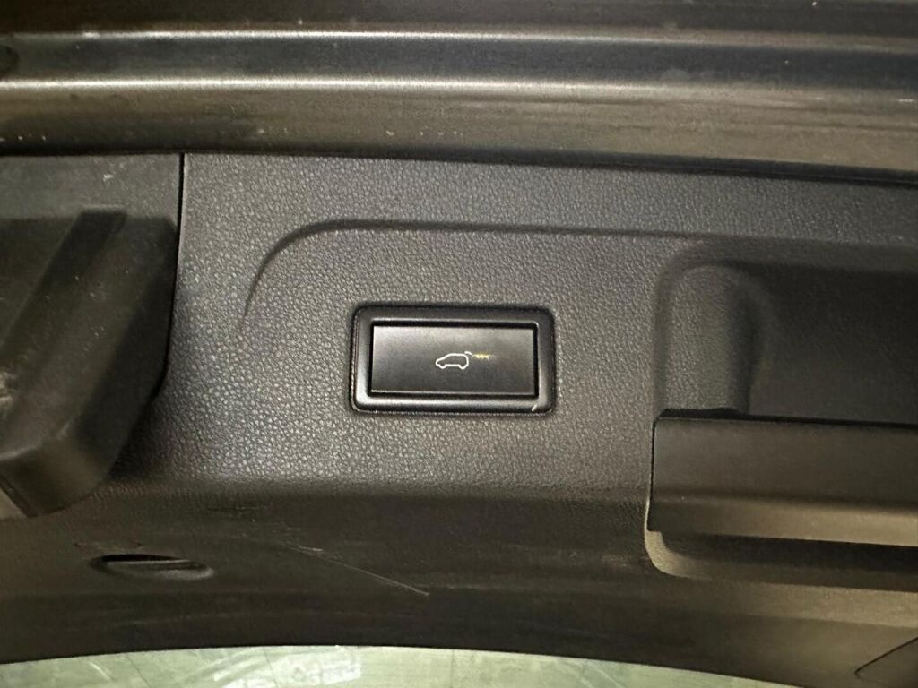 Volkswagen Touran 2017 Harmaa