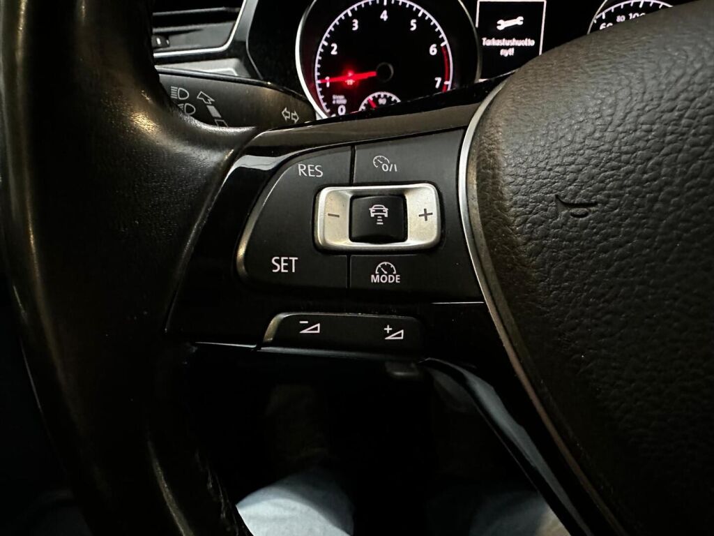 Volkswagen Touran 2017 Harmaa