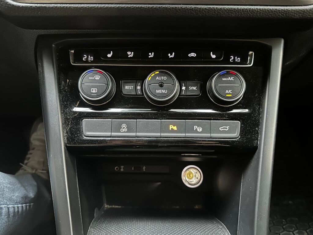 Volkswagen Touran 2017 Harmaa