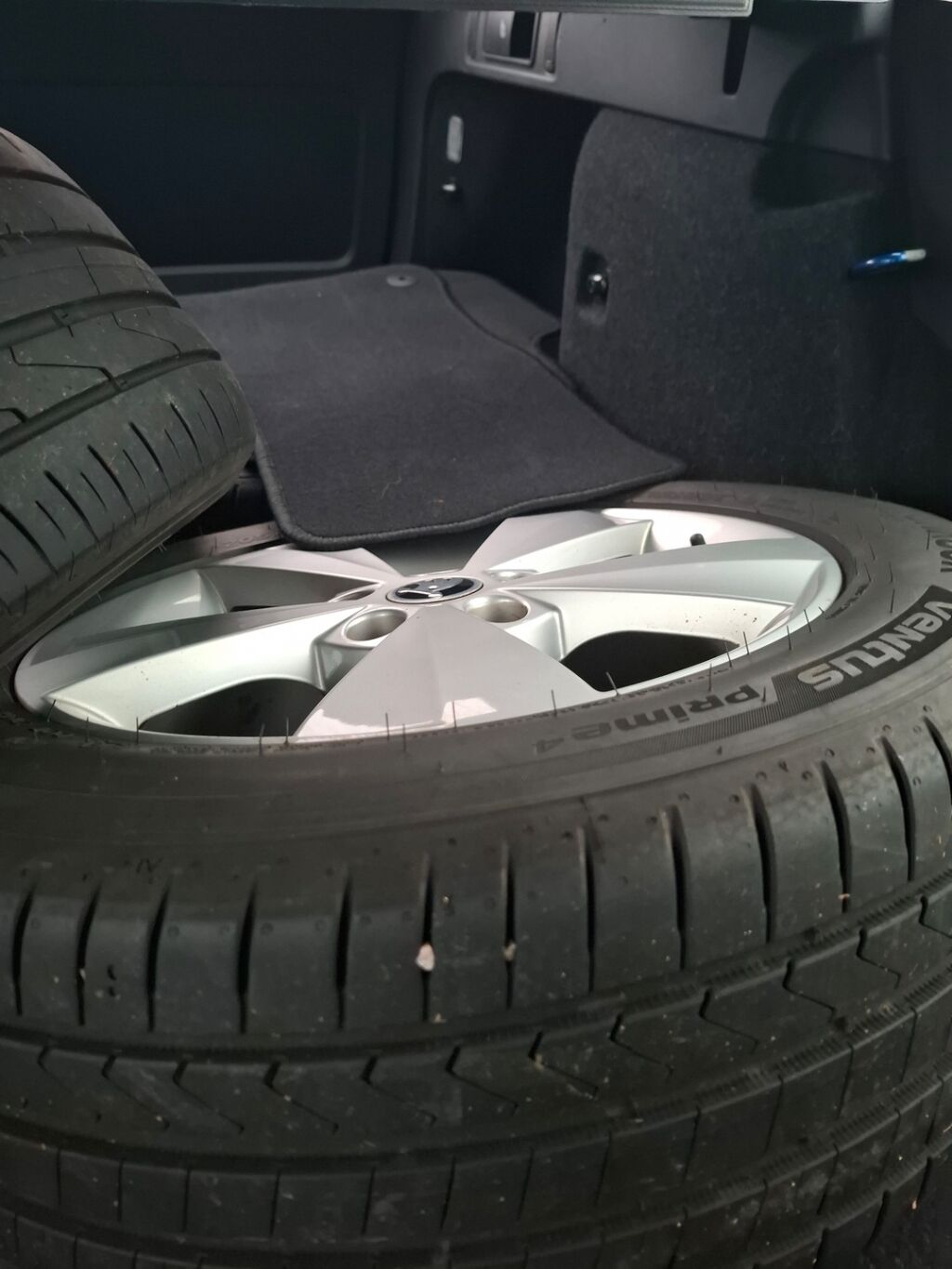 Skoda Octavia 2016 Sininen