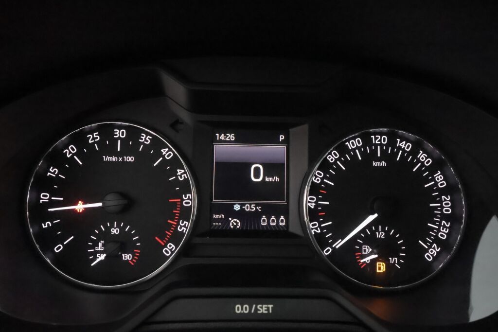 Skoda Octavia 2016 Sininen