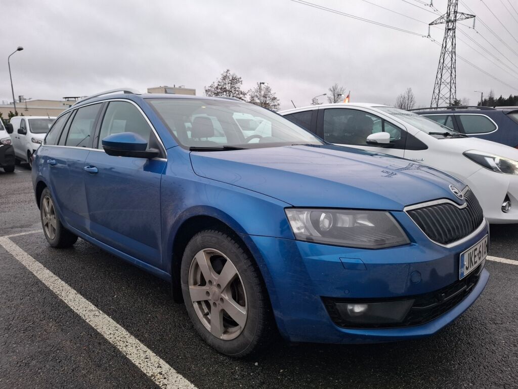 Skoda Octavia 2016 Sininen
