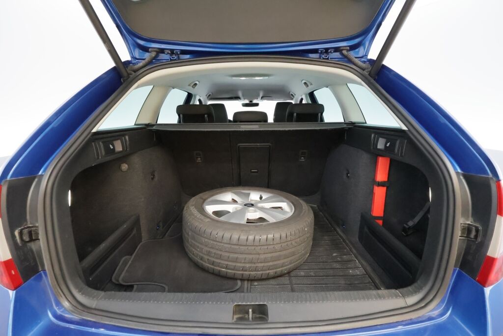 Skoda Octavia 2016 Sininen