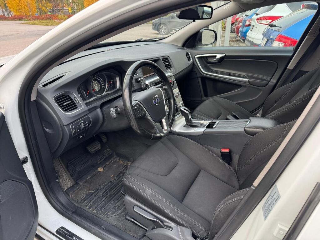 Volvo V60 Cross Country 2016 Valkoinen
