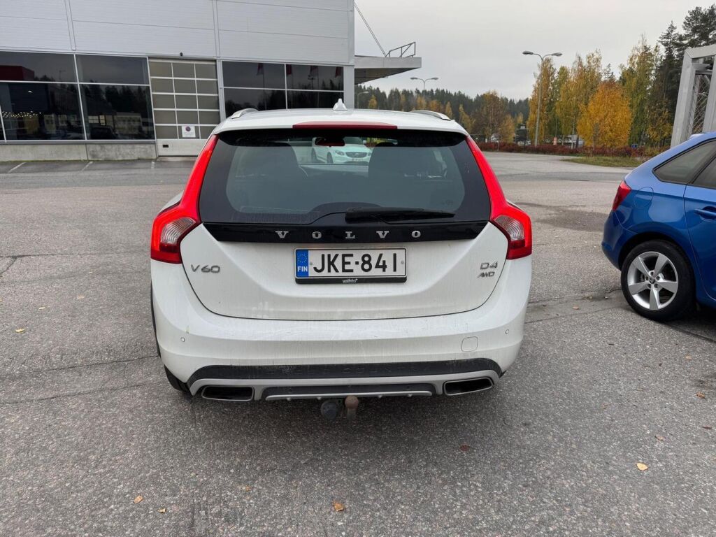 Volvo V60 Cross Country 2016 Valkoinen