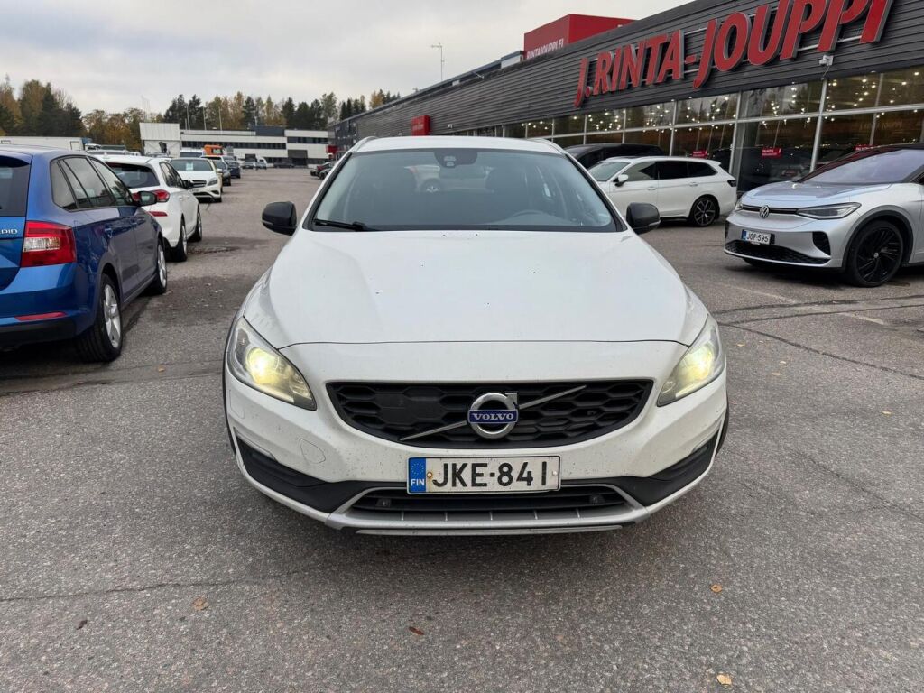 Volvo V60 Cross Country 2016 Valkoinen