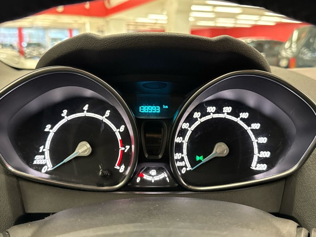 Ford Fiesta 2016 Valkoinen