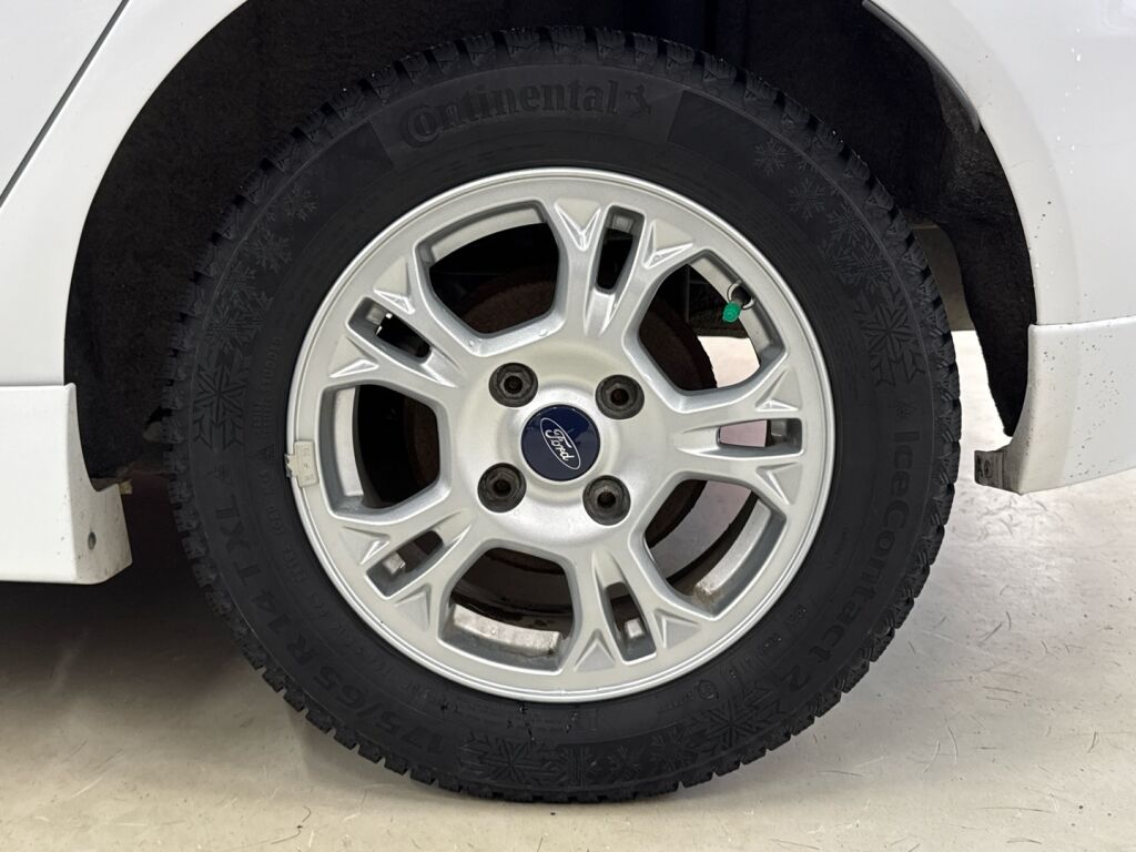 Ford Fiesta 2016 Valkoinen