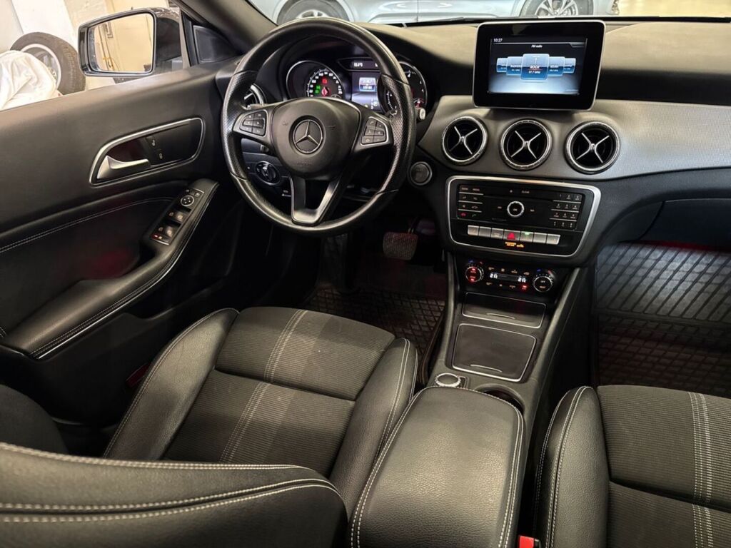 Mercedes-Benz CLA 2017 Valkoinen