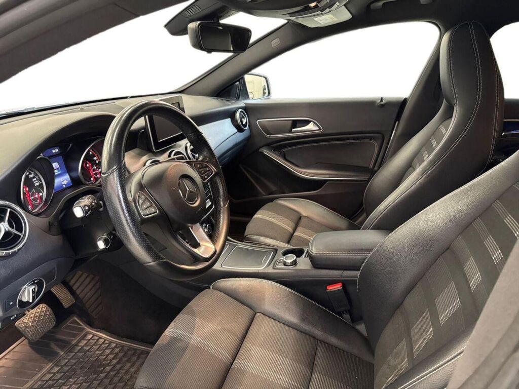 Mercedes-Benz CLA 2017 Valkoinen