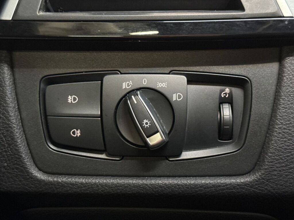 BMW 318 Gran Turismo 2016 Valkoinen