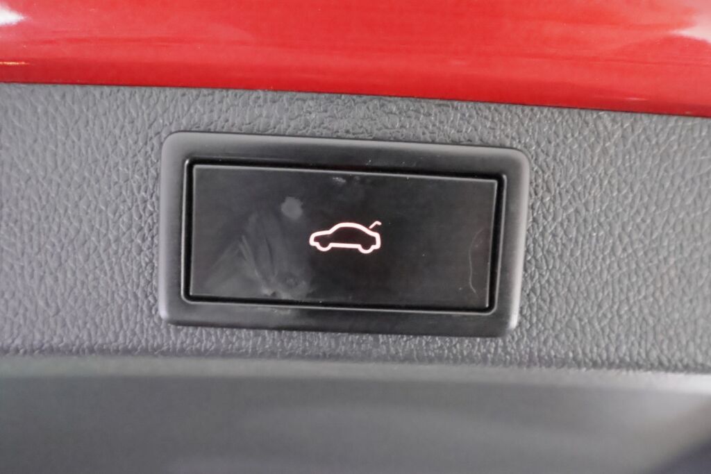 Skoda Octavia 2016 Punainen