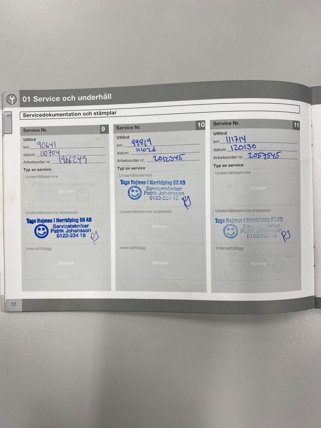 Volvo V70 2009 Musta