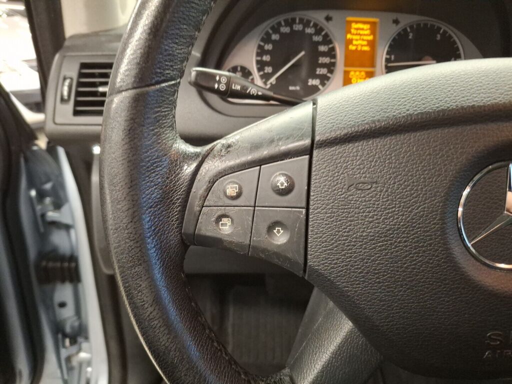 Mercedes-Benz B 2008 Harmaa