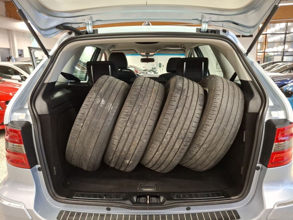 Mercedes-Benz B 2008 Harmaa