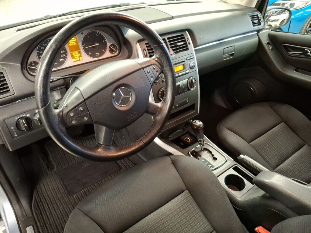 Mercedes-Benz B 2008 Harmaa