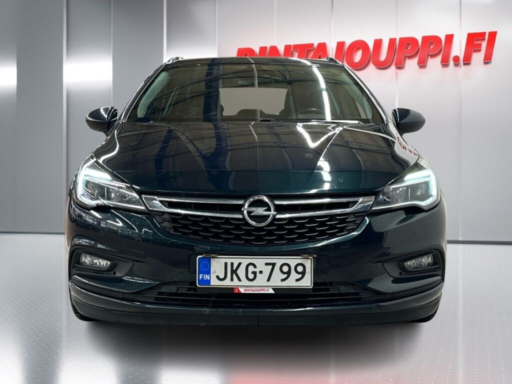 Opel Astra 2017 Vihreä