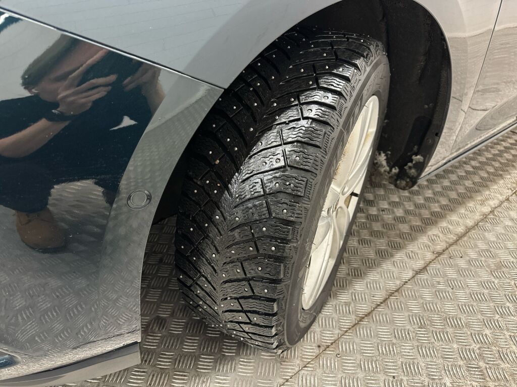 Opel Astra 2017 Vihreä