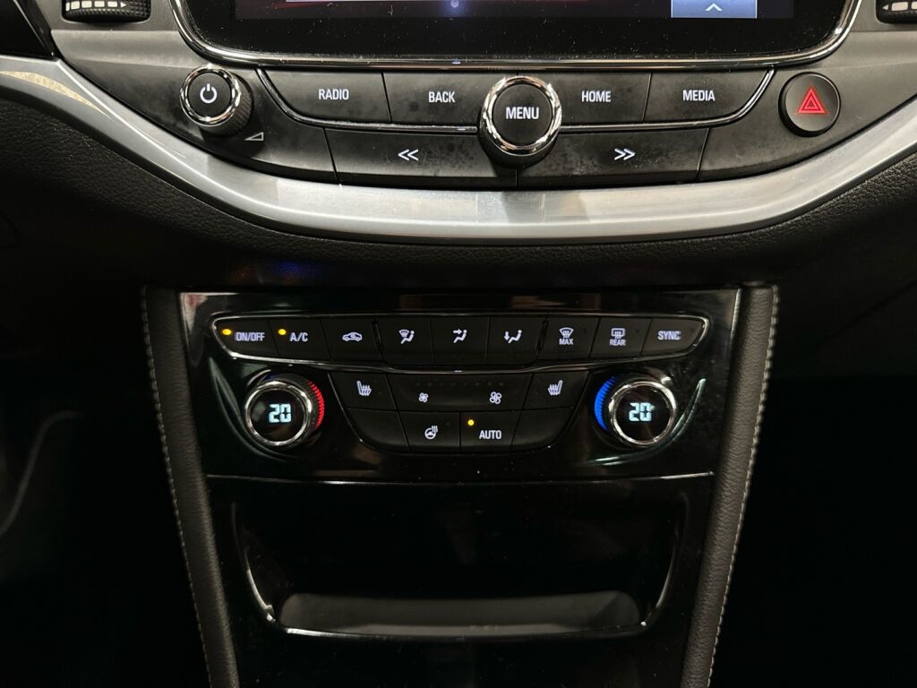 Opel Astra 2017 Vihreä