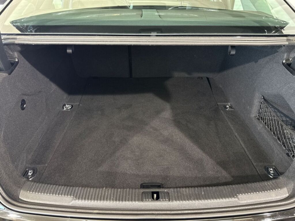 Audi A6 2017 Musta