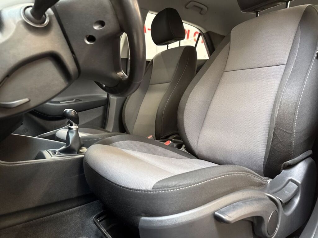 Hyundai i20 5d 2017 Punainen