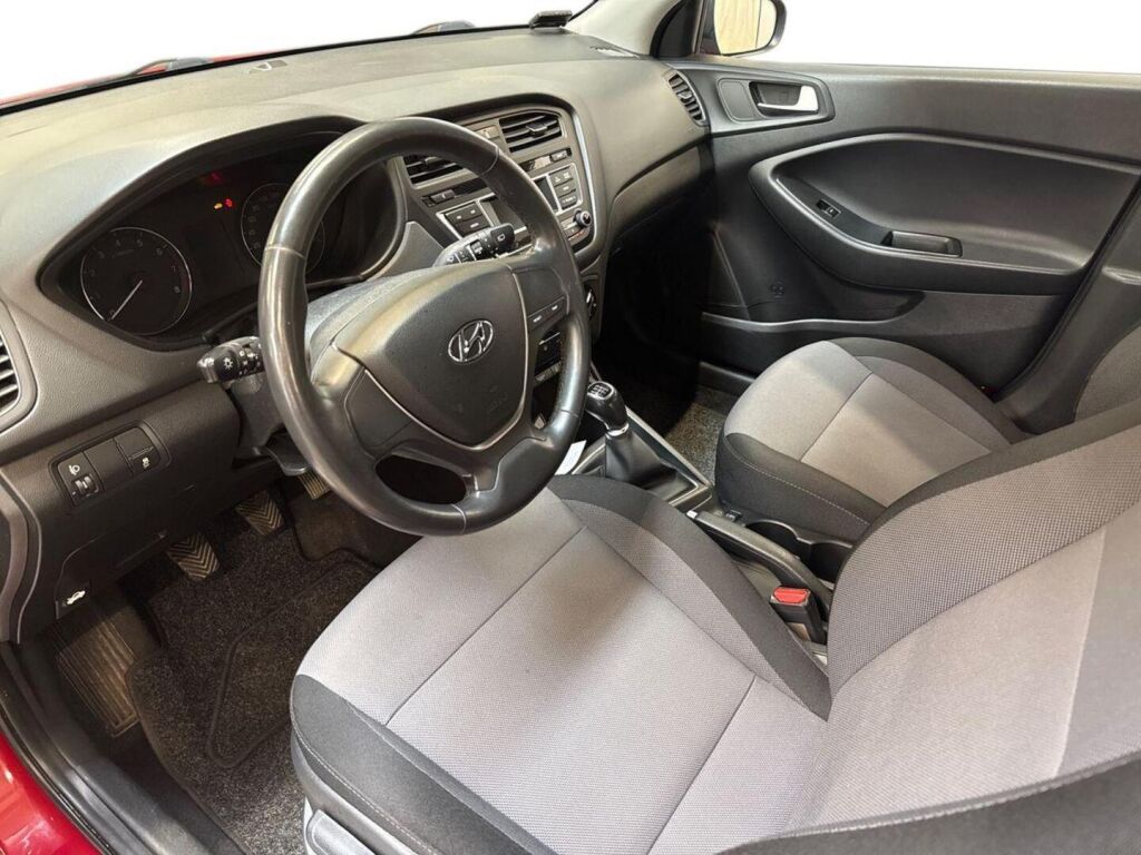 Hyundai i20 5d 2017 Punainen