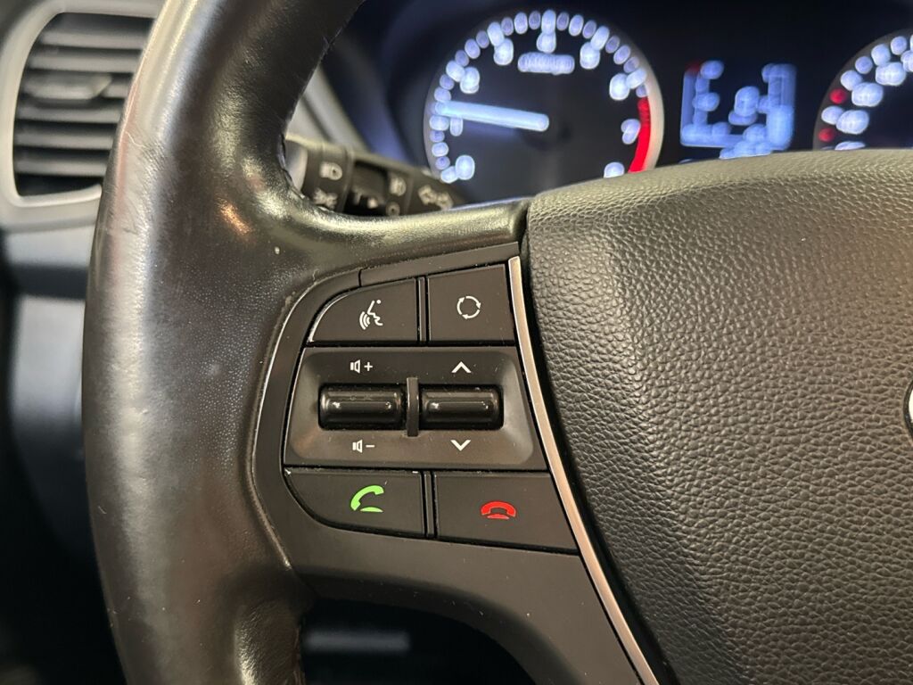 Hyundai i20 Active 2017 Punainen