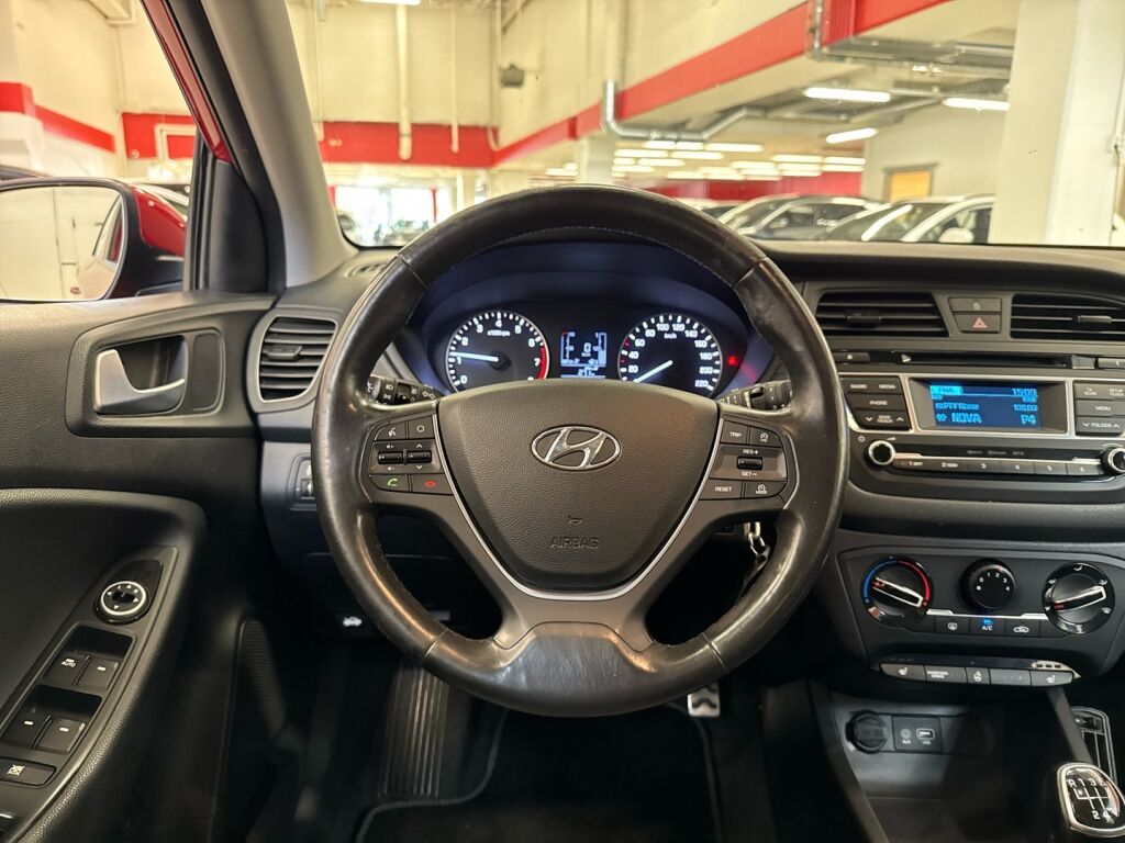 Hyundai i20 Active 2017 Punainen