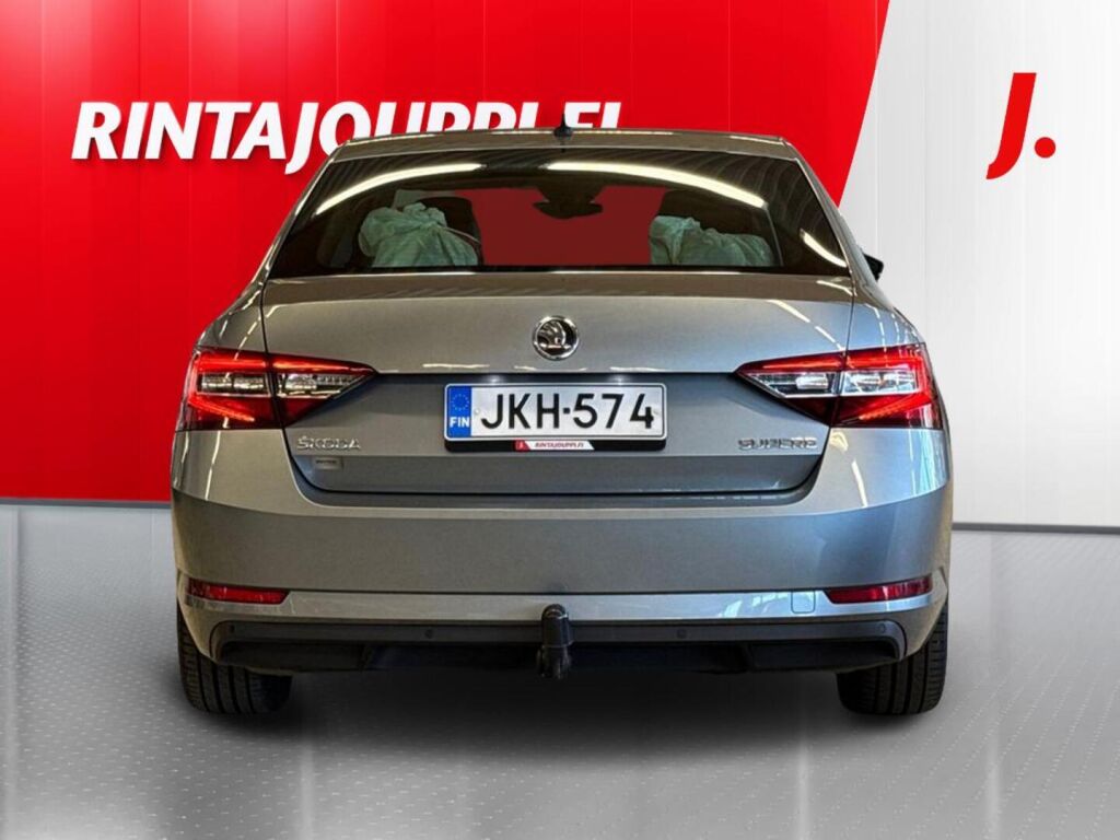 Skoda Superb 2017, bild 6/37