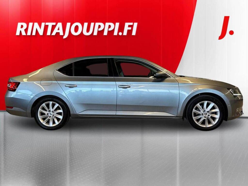 Skoda Superb 2017, bild 7/37
