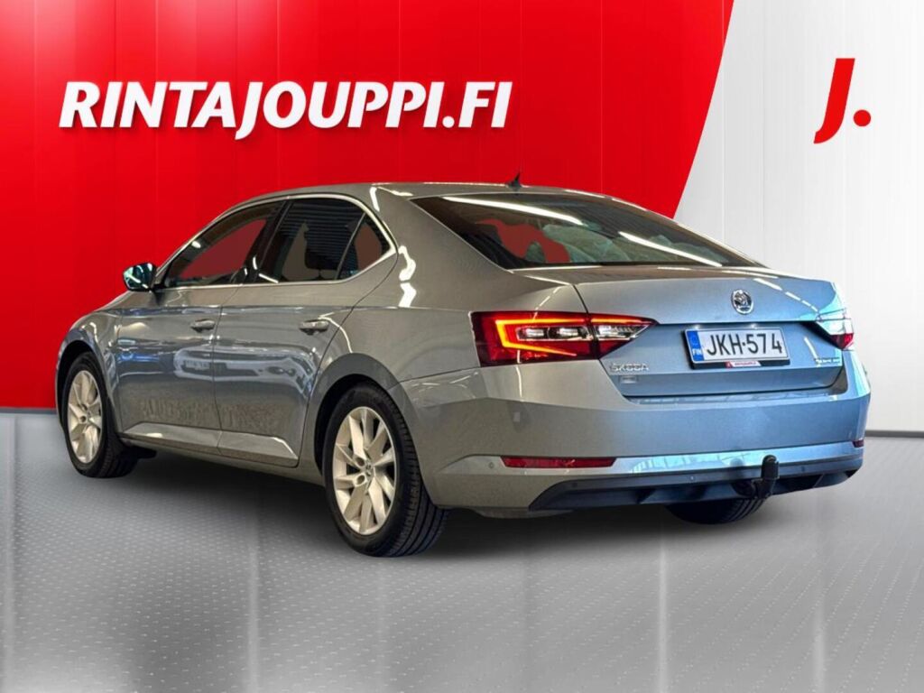 Skoda Superb 2017, bild 3/37