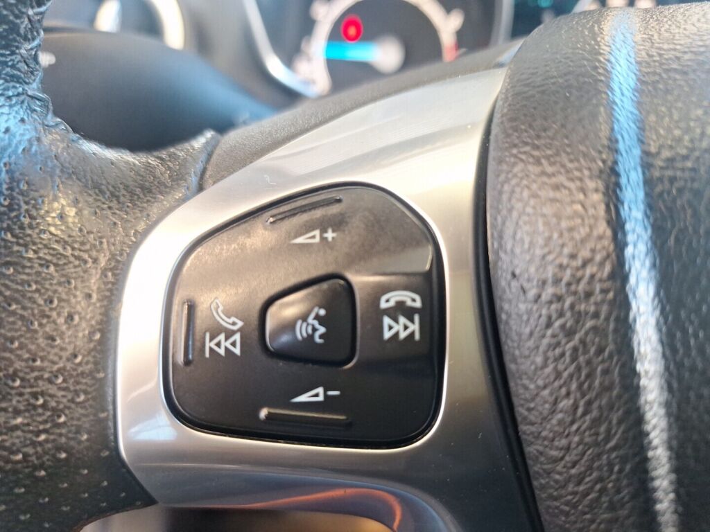 Ford Fiesta 2017 Punainen