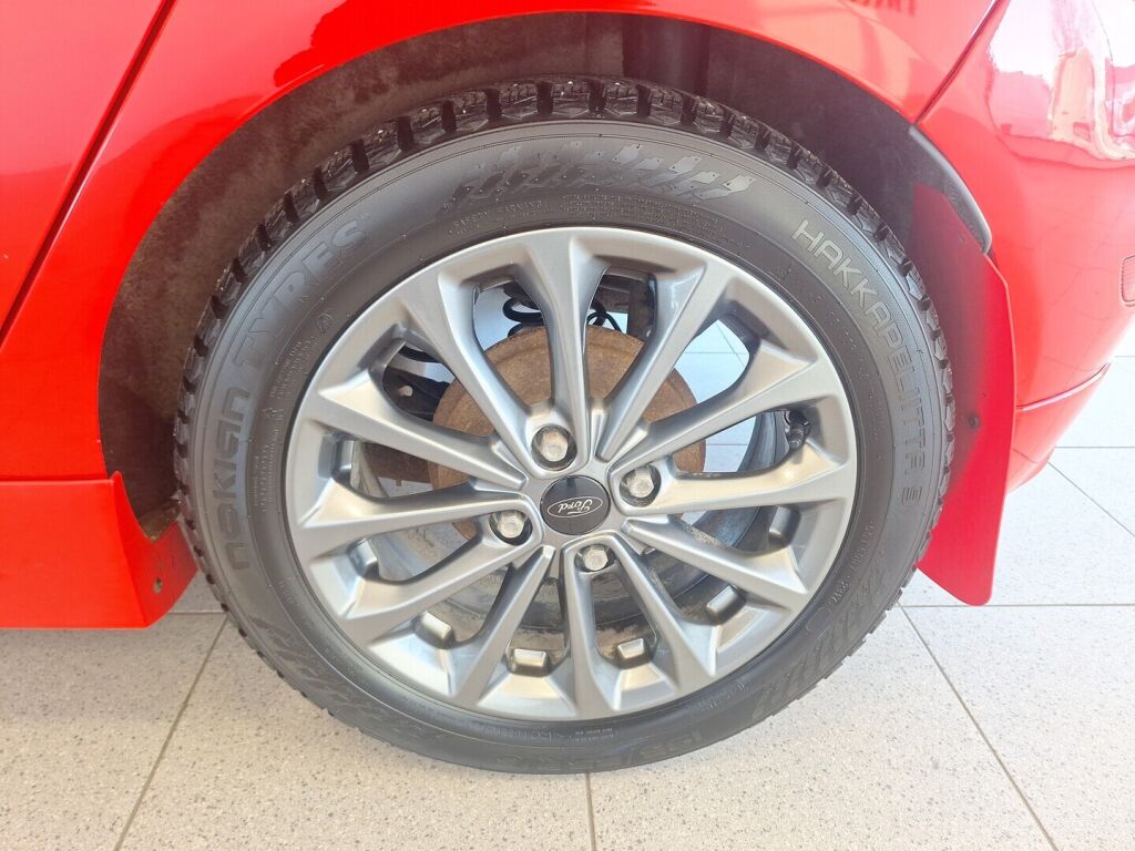 Ford Fiesta 2017 Punainen