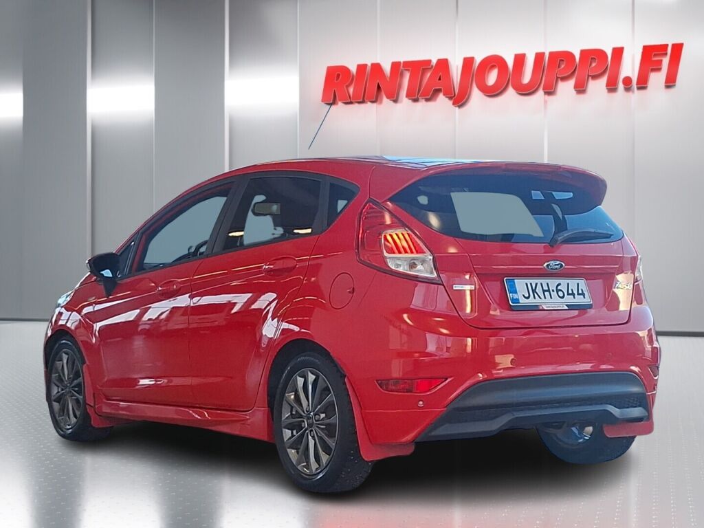Ford Fiesta 2017 Punainen