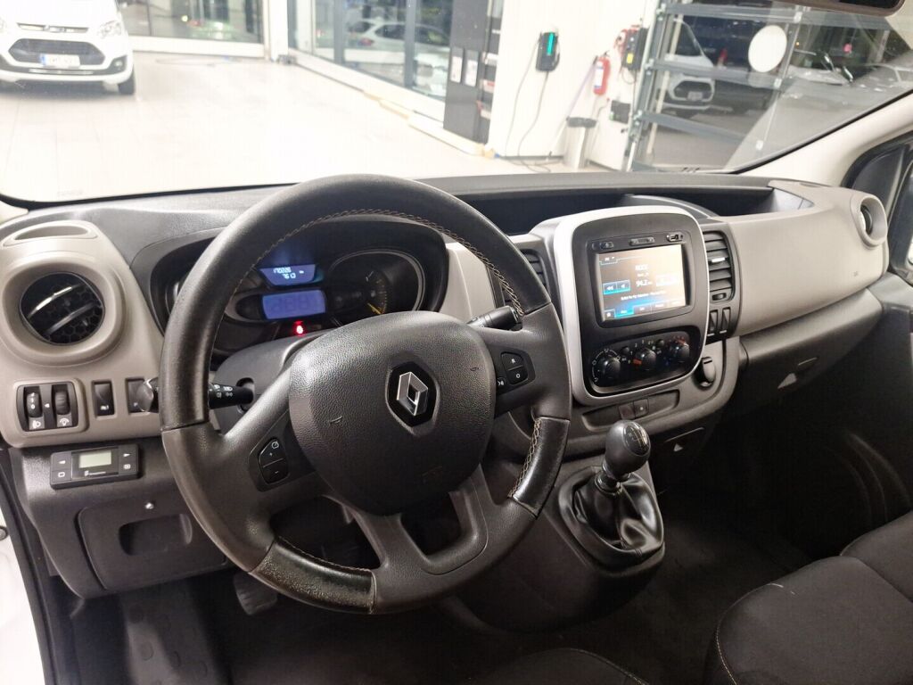 Renault Trafic 2017 Valkoinen