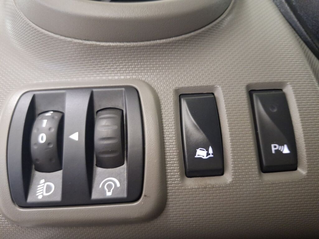 Renault Trafic 2017 Valkoinen