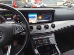 Mercedes-Benz E 2017 Punainen